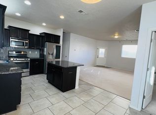 6808 Kayser Mill Rd NW, Albuquerque, NM 87114