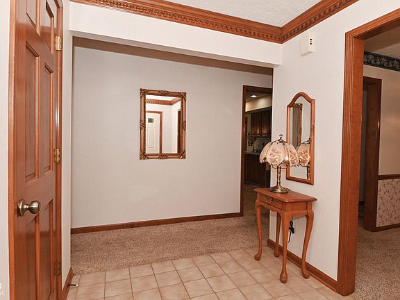5th image of 675 Caesar Dr