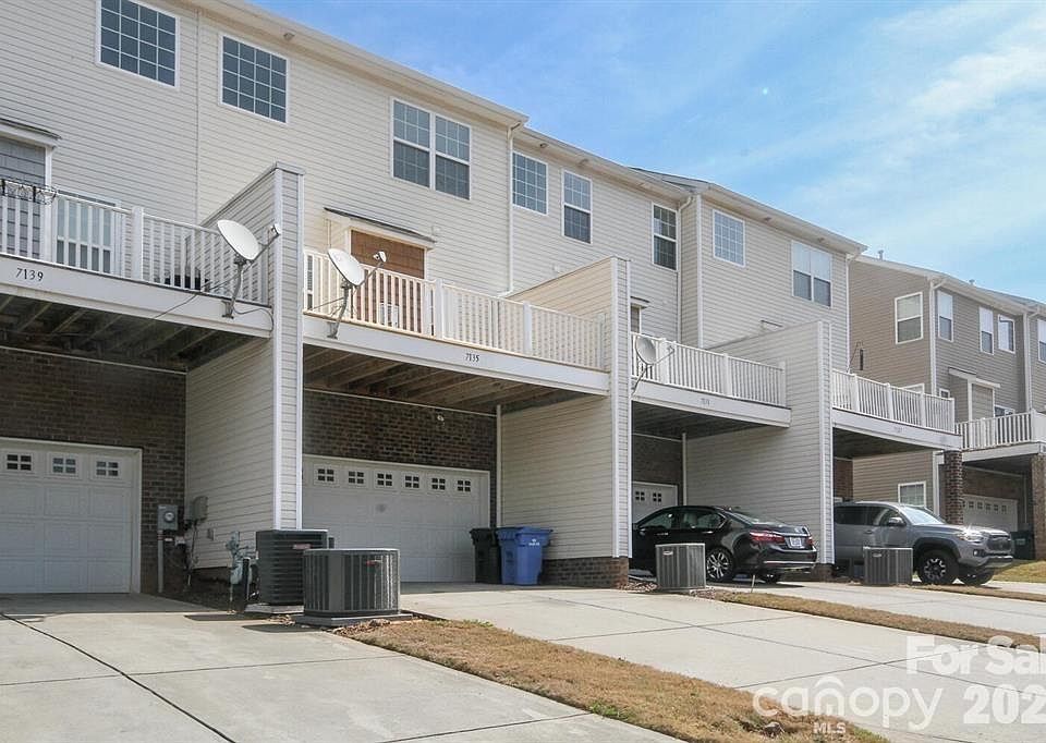 2nd image of 7139 Brighton Park Dr