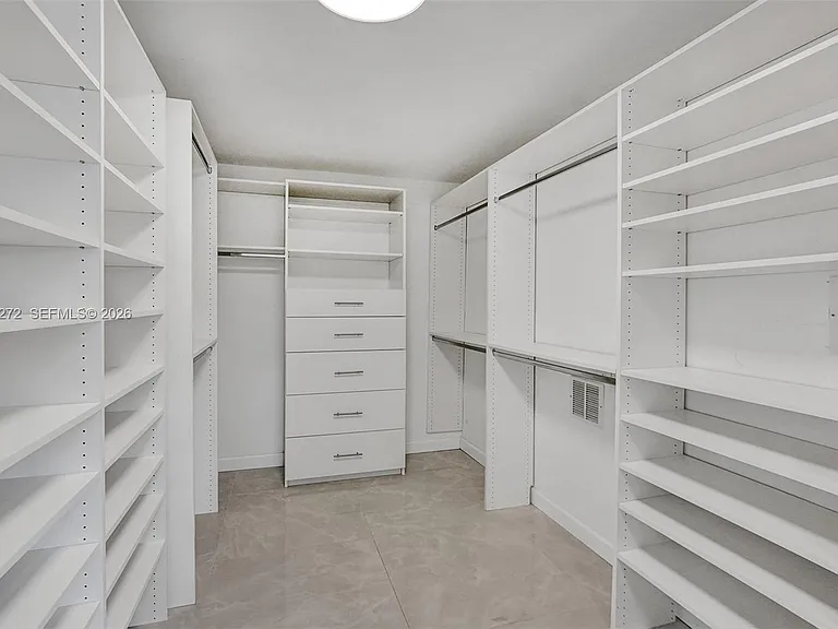 1230 Adams St — Photo 31