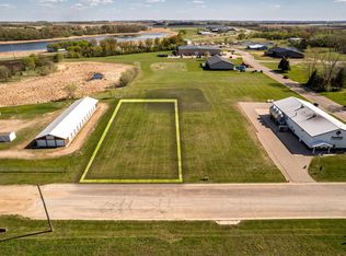 304 E Pike St, Osakis, MN 56360