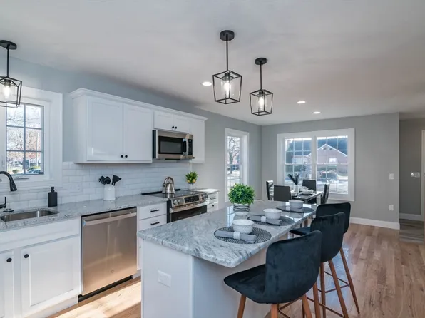 126 East St, Springfield, MA 01104
