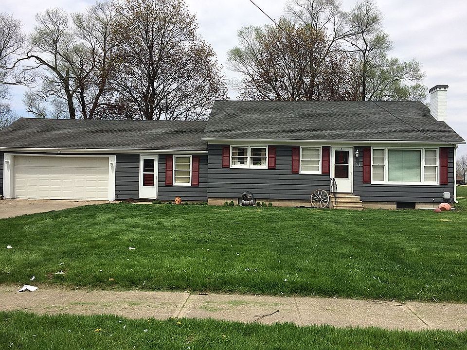 2nd image of 416 W Chicago Rd