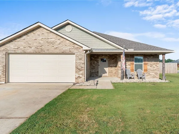 16399 Cherokee Bend Pkwy, Moundville, AL 35474