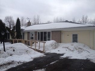 2415 Hutchinson Rd, Duluth, MN 55811