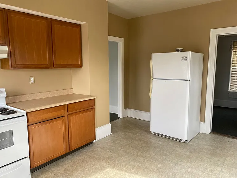 19 South St — Photo 2