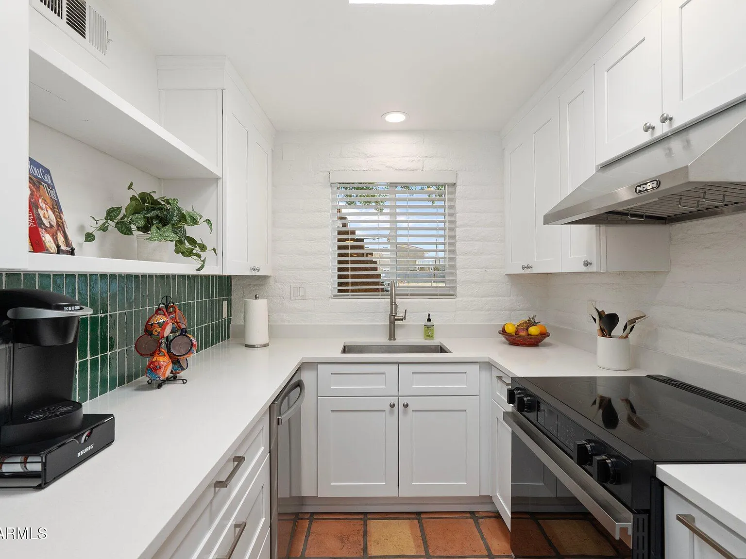 2 bed, 1.5 bath, 936 sqft, $1,875 — Photo 4