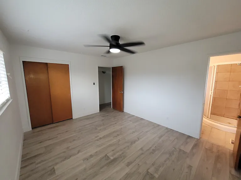 1355 N Matus Ave — Photo 14