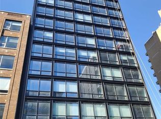 458 Richmond St W #705, Toronto, ON M5V 1Y1