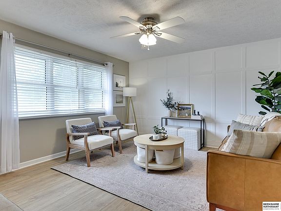 5th image of 7418 Park View Blvd