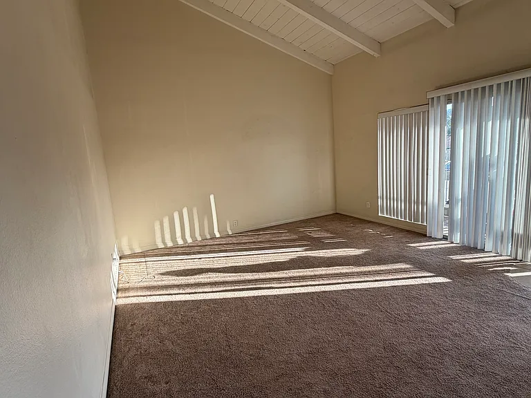 Living Room with vaulted ceilings