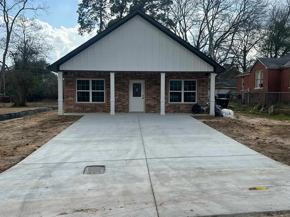 902 Butler Dr, Longview, TX 75602