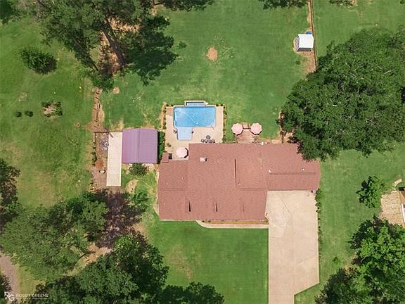 4th image of 8065 Choctaw Ln