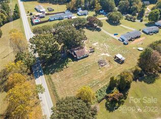 3341 Philadelphia Church Rd, Dallas, NC 28034