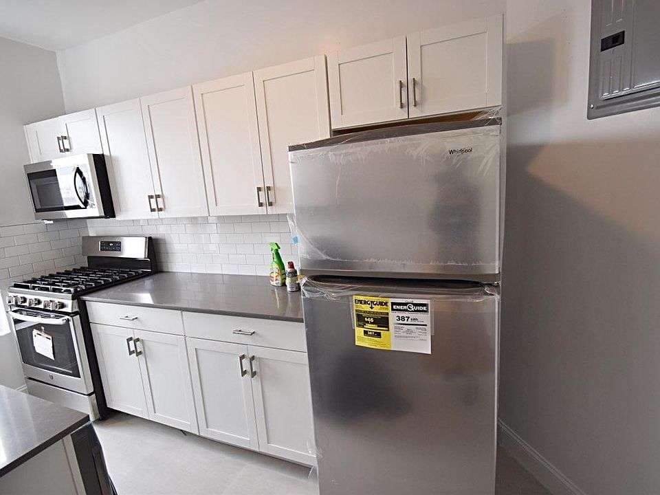 1st image of 2907 31st Ave APT 6B