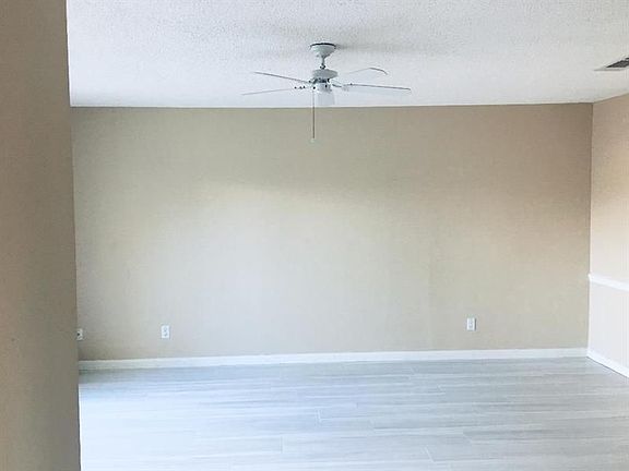 2nd image of 1100 SE Mitchell Ave APT 202