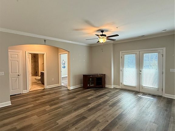 5th image of 288 Gallery Dr #303