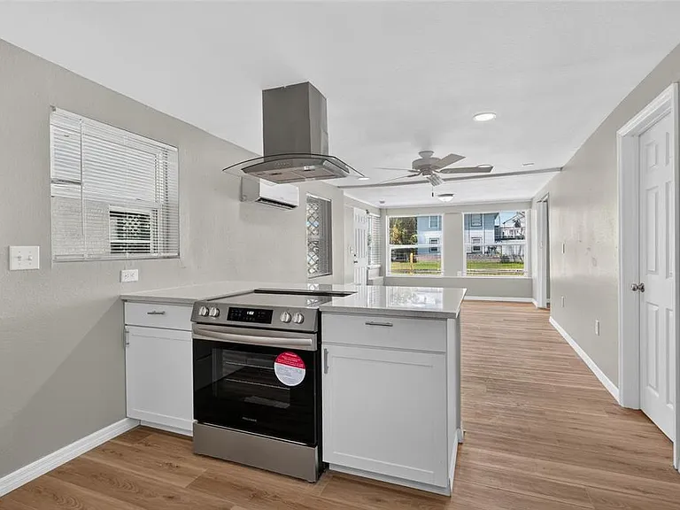 18015 1st St E #A — Photo 9
