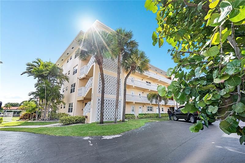 1st image of 230 N Federal Hwy APT 103