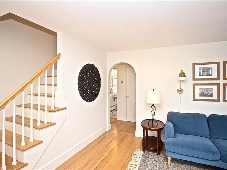 139 Coggeshall Ave — Photo 10