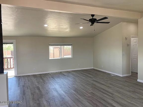 2nd image of 3181 W Green Park Dr