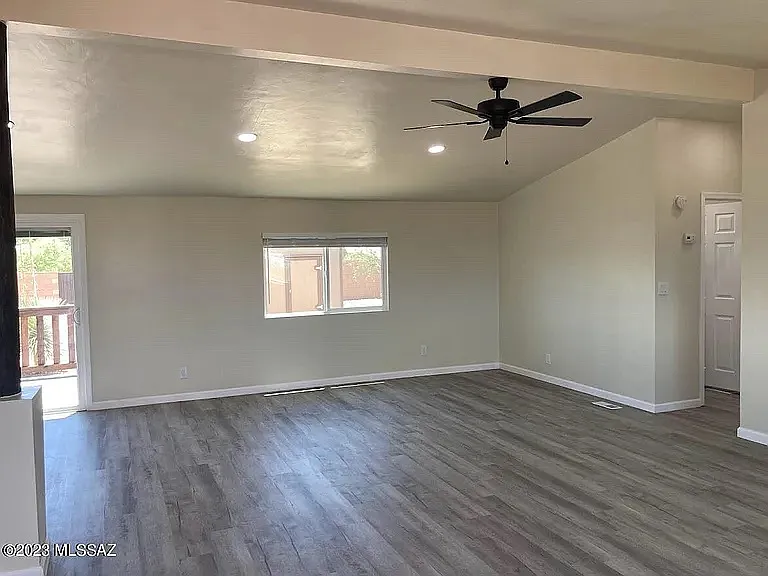 Building Photo - 3181 W Green Park Dr