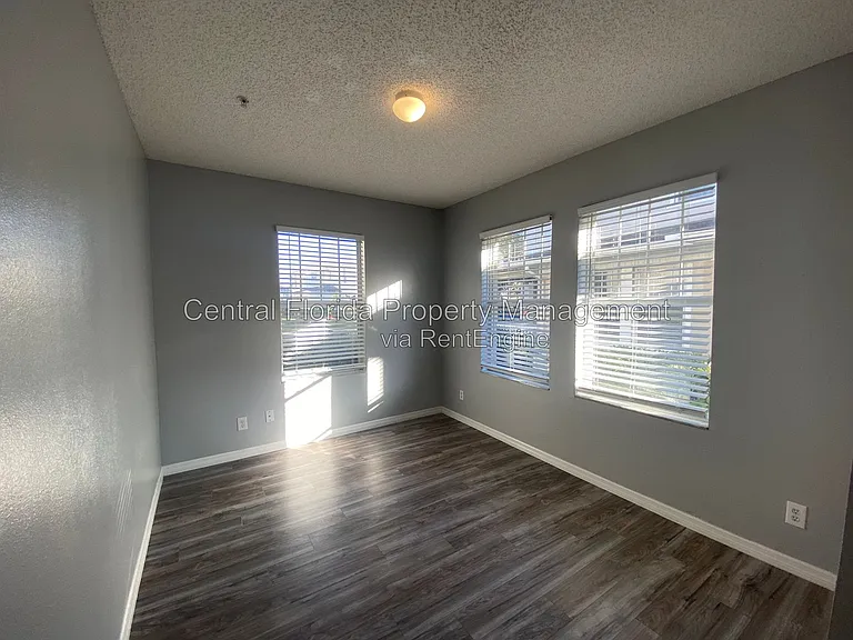 2076 Cypress Bay Blvd — Photo 10