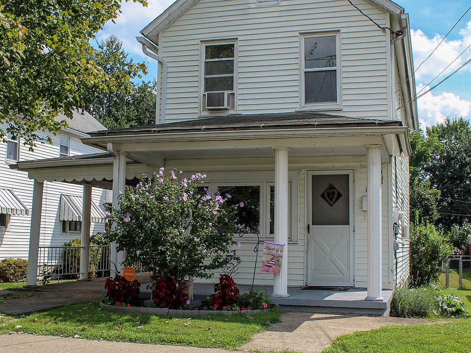 1st image of 13 Korn St