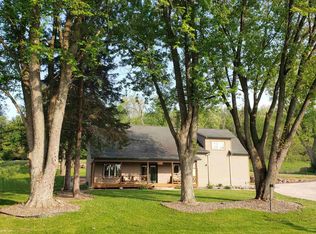3172 Vilas Rd, Cottage Grove, WI 53527