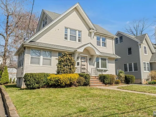341 Herrick Ave, Teaneck, NJ 07666