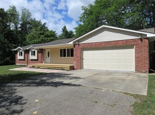 8638 Warner Rd, Saline, MI 48176