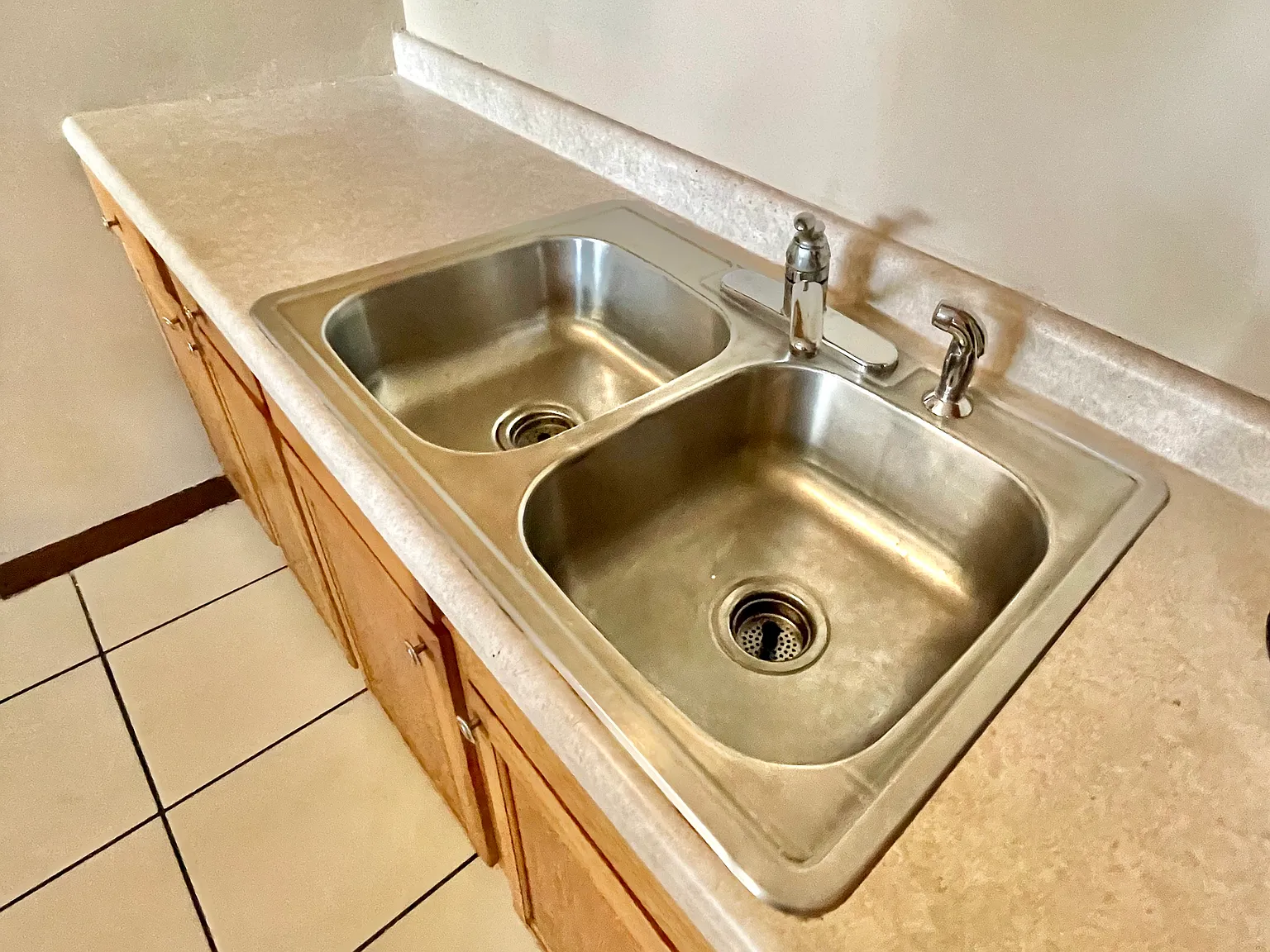 3 bed, 1875 sqft, $1,395 — Photo 4