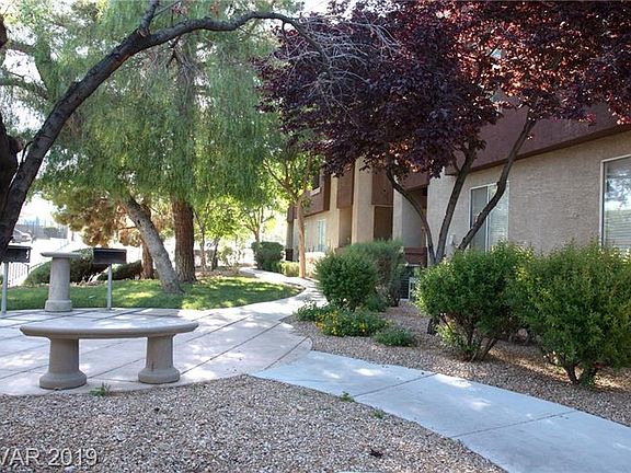 3rd image of 4400 S Jones Blvd Unit 2075-1