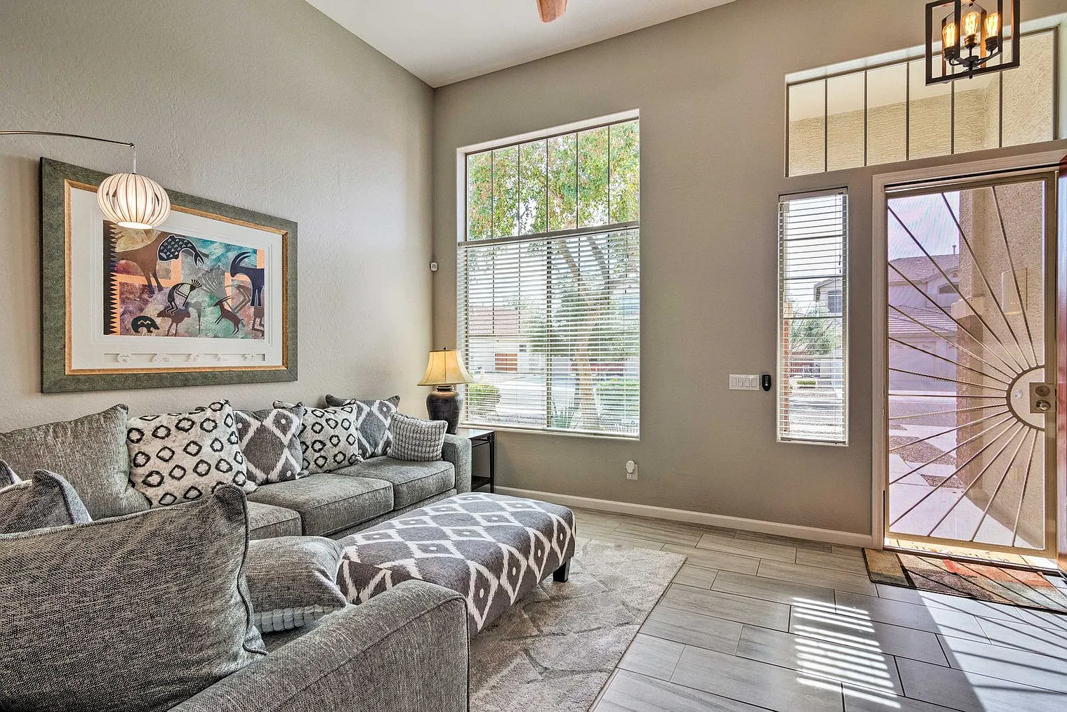 4 bed, 3.0 bath, 3024 sqft, $5,547 — Photo 2