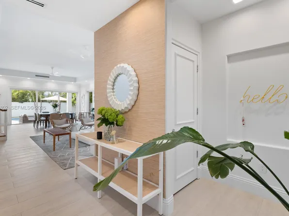 5 Coconut Ln, Key Biscayne, FL 33149