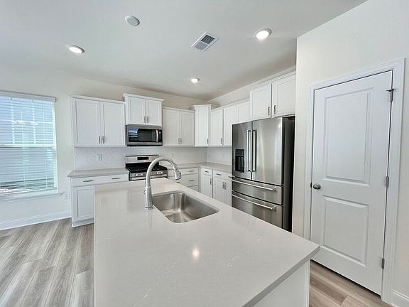 5th image of 1016 Caswell Way Ct