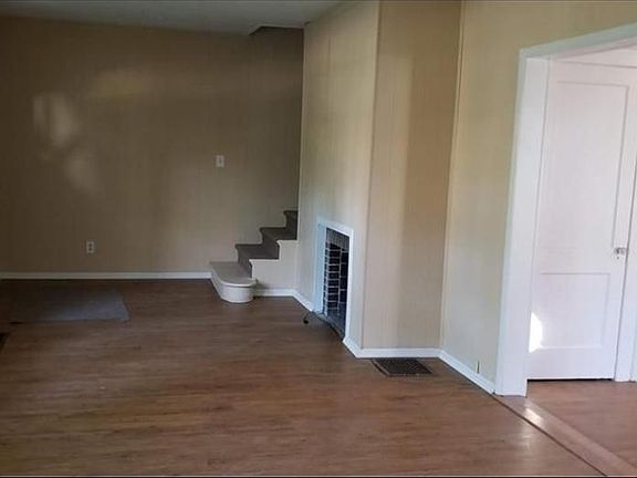 4th image of 5802 Stephenson Ave
