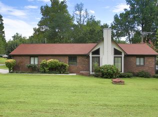 6411 Staffordshire Dr, High Point, NC 27263