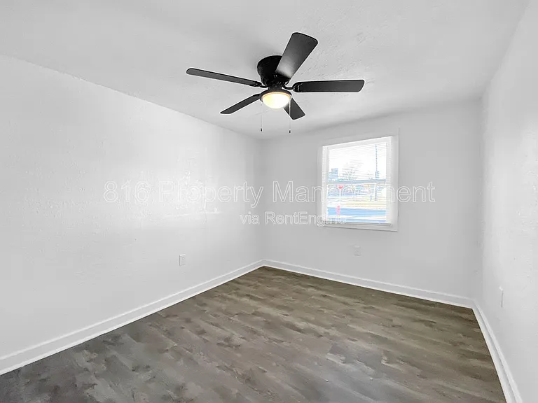 4802 Locust Ave — Photo 7