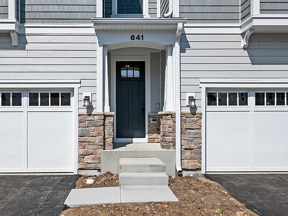 2nd image of 641 Riverbank Dr