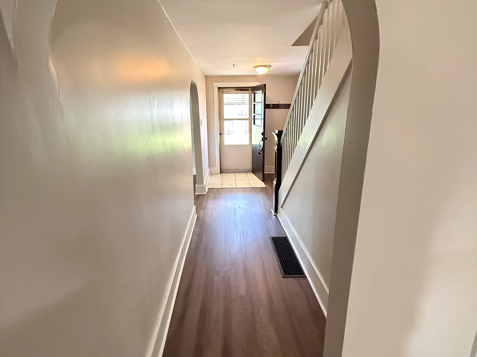 422 Allegheny Ave — Photo 4