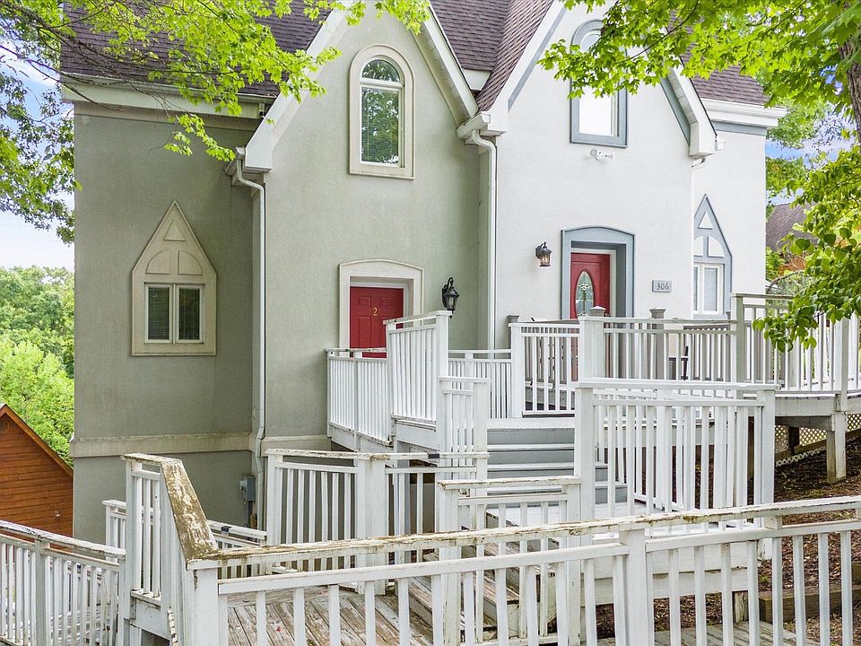 1st image of 306 Greenwood Way #2C