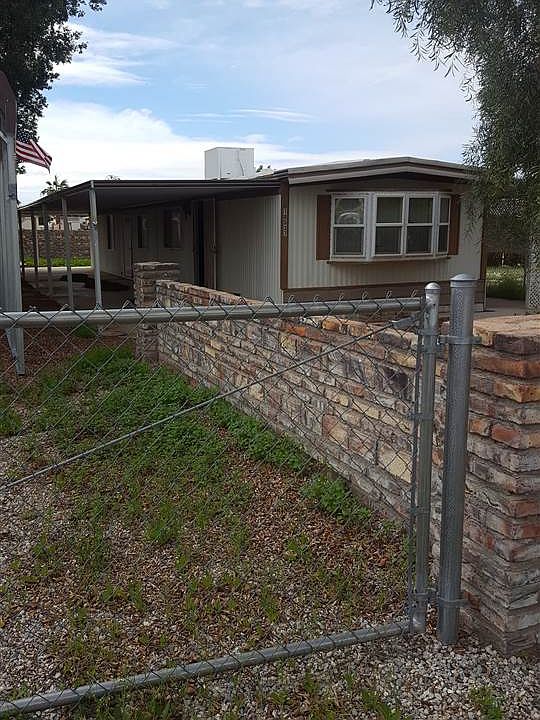 1st image of 10537 E Amber Dr