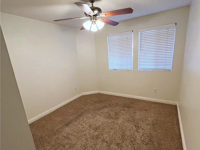 25234 Lawton Ave — Photo 8