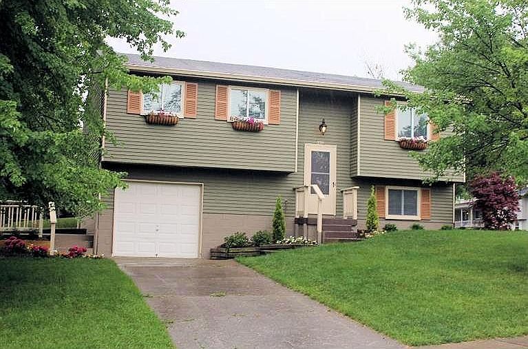 1st image of 2781 Spruceway Dr