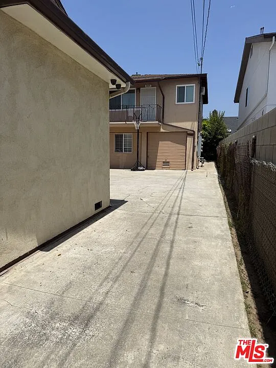 1 bed, 1.0 bath, 465 sqft, $1,600 — Photo 2
