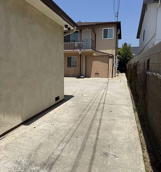 5315 Virginia Ave — Photo 2