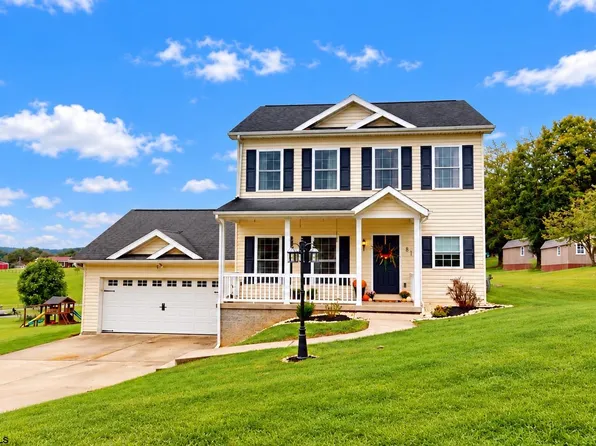 81 White Pine Dr, Fairmont, WV 26554