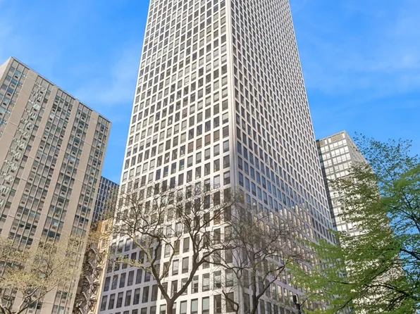 260 E Chestnut St APT 1706, Chicago, IL 60611