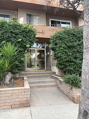 1844 Taft Ave #5 Photo 1